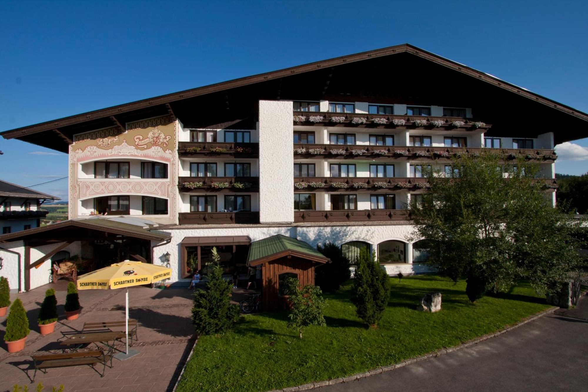 Hotel Lohninger-Schober Sankt Georgen im Attergau Luaran gambar