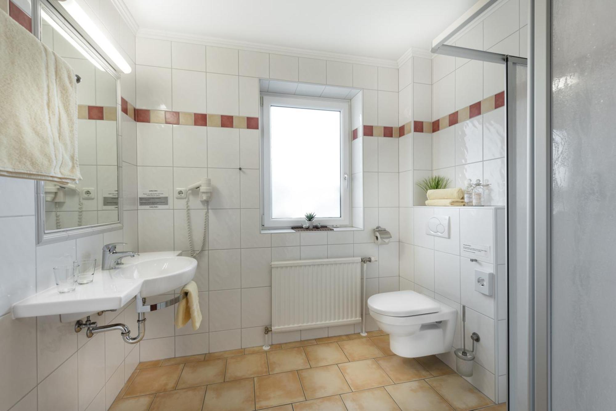 Hotel Lohninger-Schober Sankt Georgen im Attergau Bilik gambar